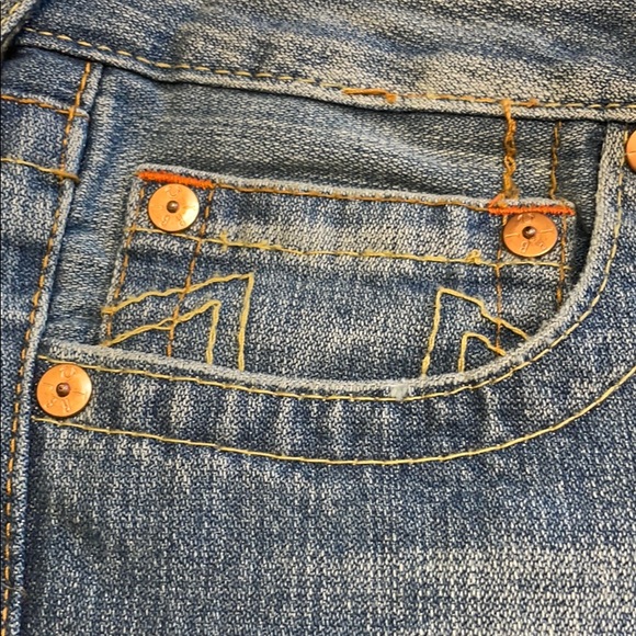True Religion Bobby shorts with embroidery - Picture 6 of 10